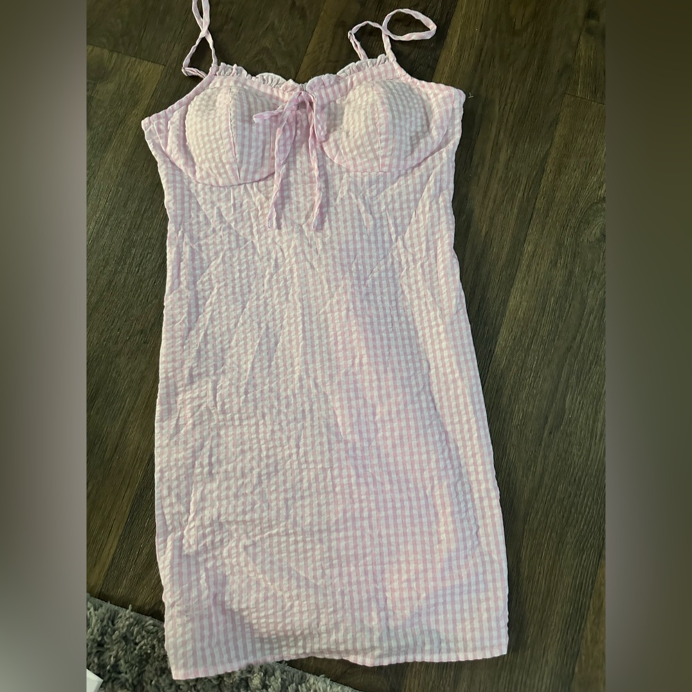 White & light pink spring dress